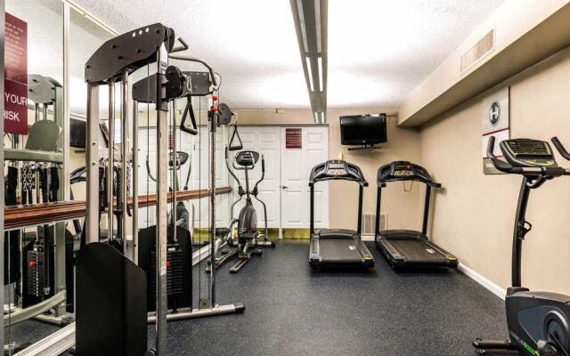 Days Hotel by Wyndham Williamsburg I-64