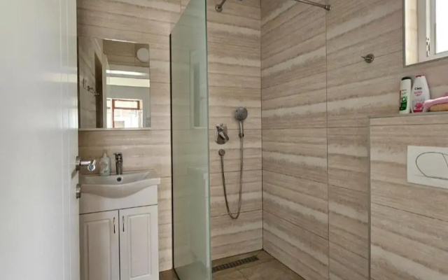 Apartman NENA 102