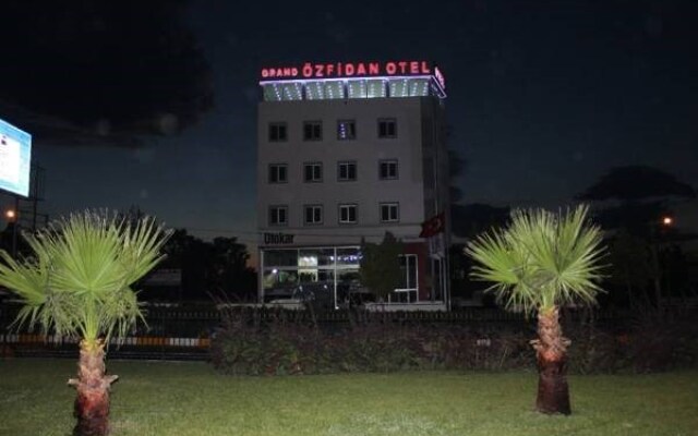 Grand Ozfidan Hotel