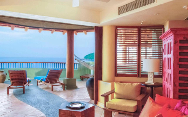 Hilton Grand Vacations Club Zihuatanejo