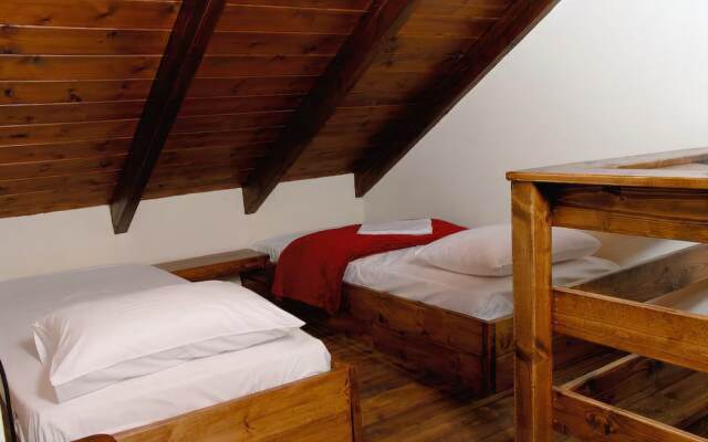 Dryas Guesthouse