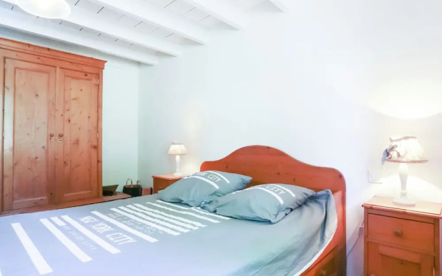 Lovely Villa in Buisson With Private Swimming Pool