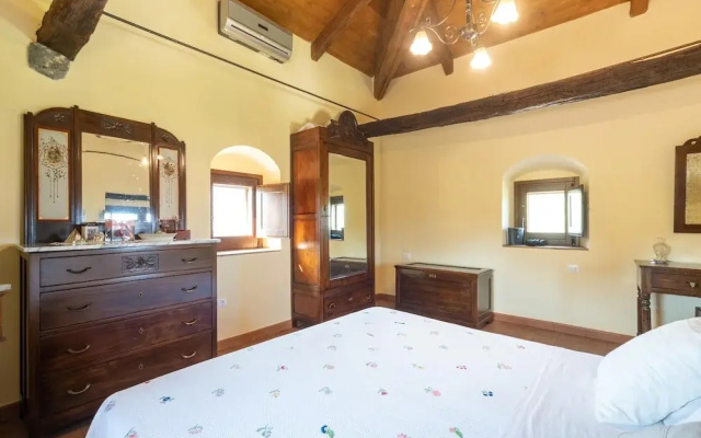 Holiday Home in Stilo With Pool & Views
