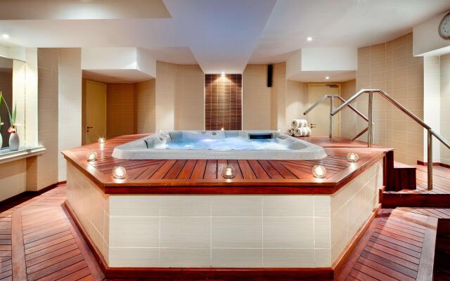 Hilton Yaounde