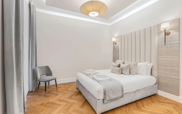 Wimpole Mews - 4 Bedroom Apartment