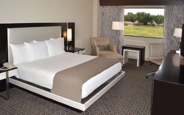 Doubletree by Hilton Houston Hobby Airport