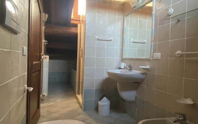 Antico Borgo Carceri