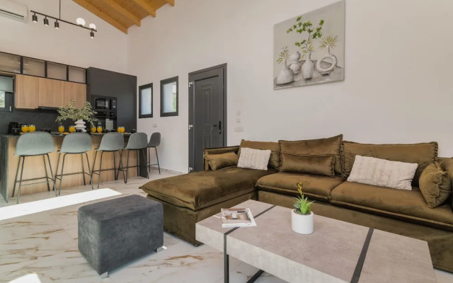 Kozakos Villa 1 With Private Swimming Pool