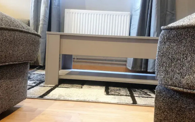 Piccadilly wharf suite