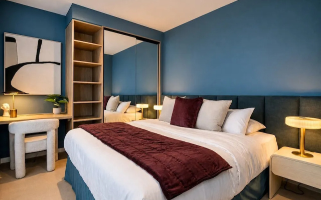 Bright 1BR Apt Skyline Views Pool Gym Near Casino – Guest Rooms – Melbourne
