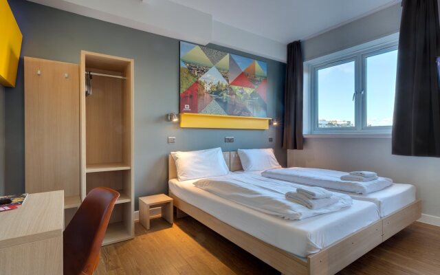 MEININGER Hotel London Hyde Park - Hostel