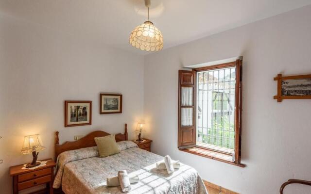 Casa La Vina del Arenal Pizarra by Ruralidays