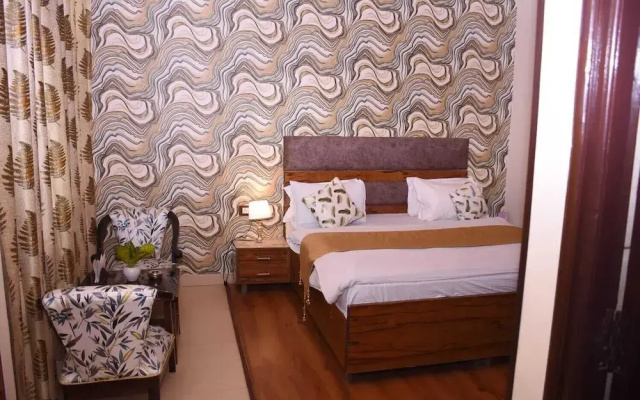 Hotel Rajhans Regency