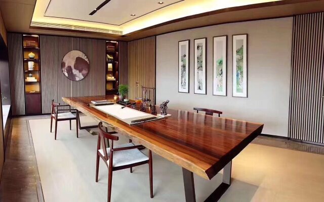 Royal Stars Apartment Shamian Branch