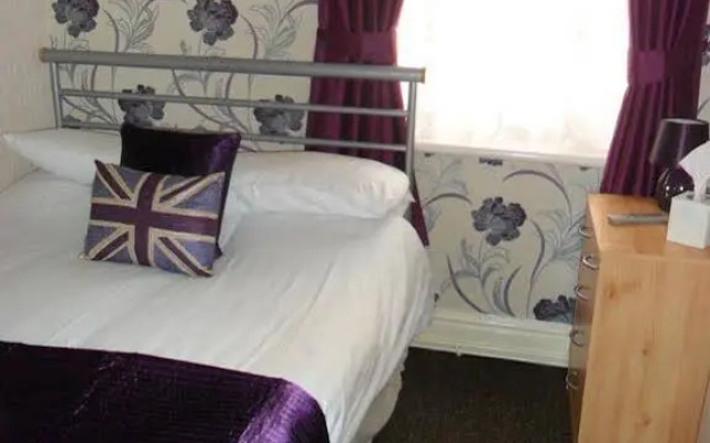 Lyric Hotel