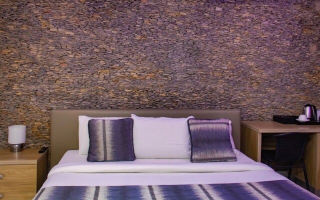 Shartell Hotels Jos
