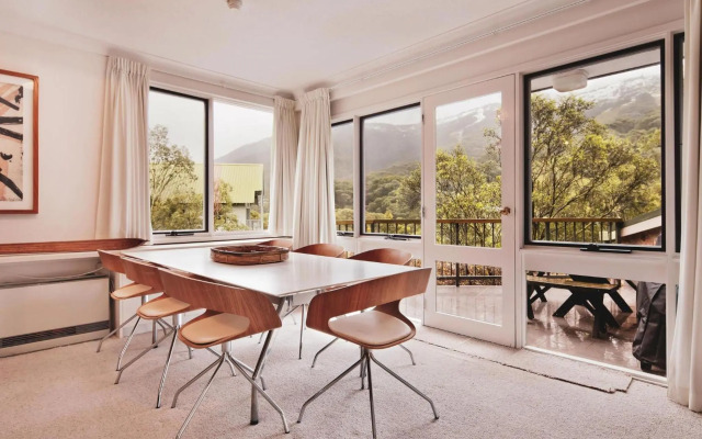 Steamboat 7, 2 bedroom with mountain view and central location