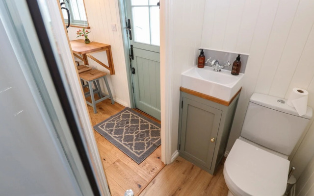 Lower Trewern Shepherds Hut