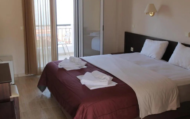 Paradise Kriopigi Hotel