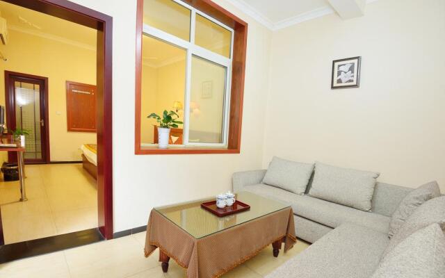 Lv Ye Ting Ge Hostel