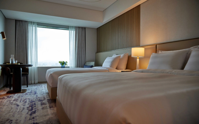 Lotte Hotel World