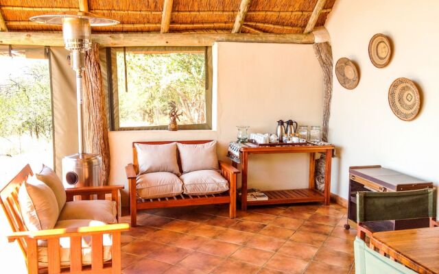 Zingela Nature Reserve - Baobab Tented Camp