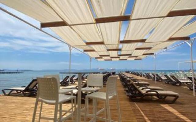 Seaside Apart Hotel