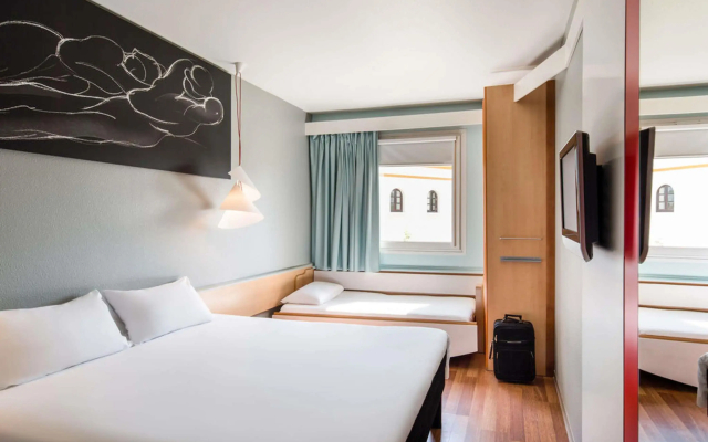 ibis Sevilla