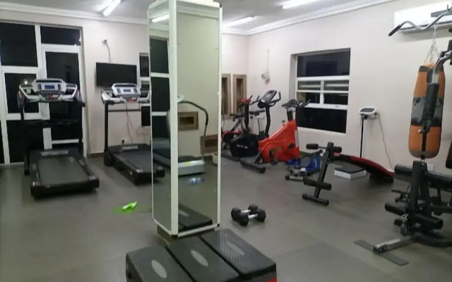Sarina Suites and Apartments