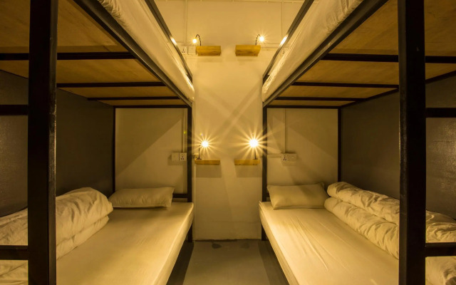 Yakety Yak Hostel