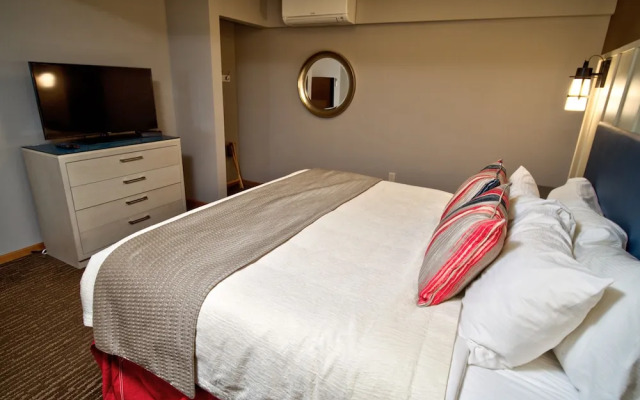 Beacon Pointe on Lake Superior