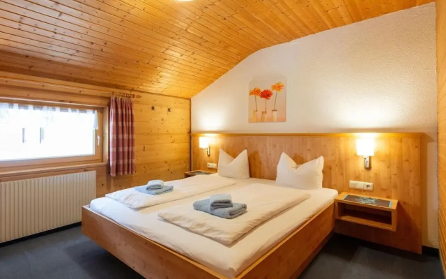 Spacious Apartment With Solarium