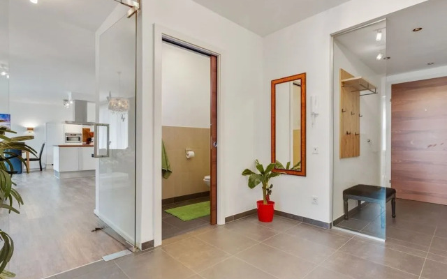 Elegant Apartment in Leogang With Ski Storage