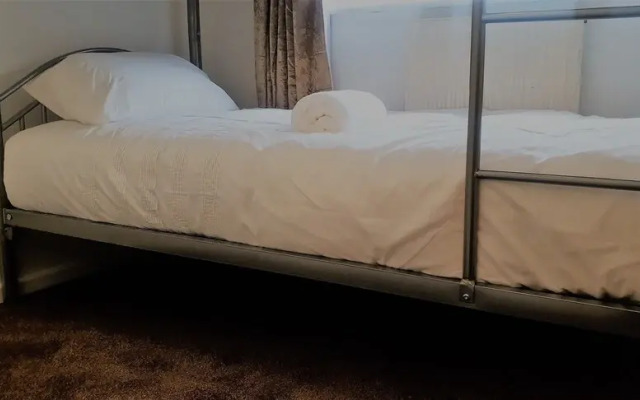 Piccadilly wharf suite