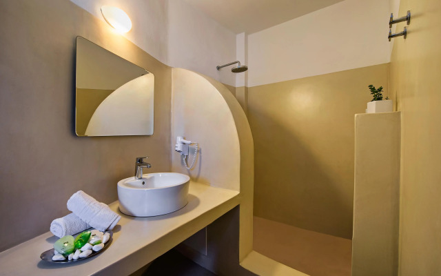Apanemo Hotel