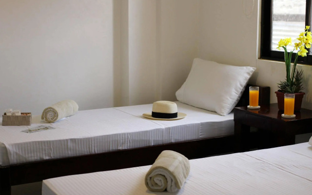 Runway Suites