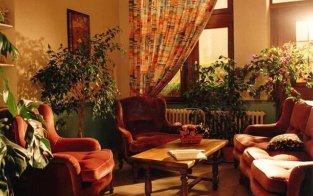 Hotel Restaurant Moderne Bellavi