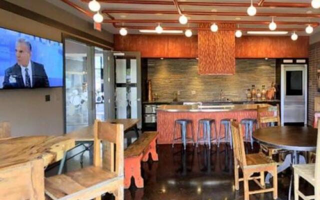 Southern Luxe At Trinity