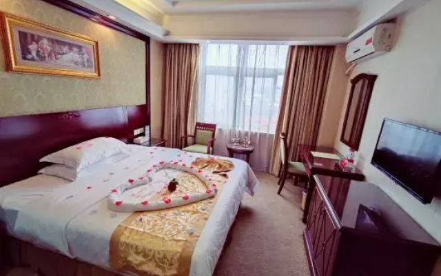 Towo Topping Hotel (Shenzhen Longgang FuPingStation Expressway)
