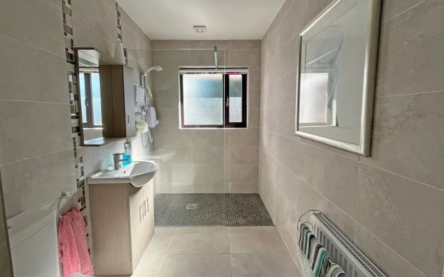 The Nook Oranmore Holiday Home