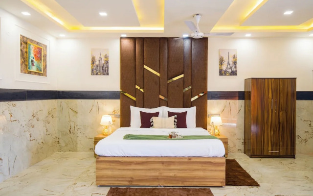 ELIVAAS Ivory Estate Pet-friendly Farm