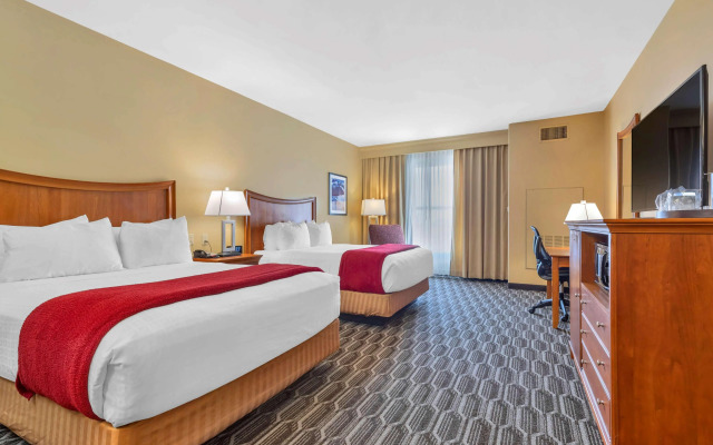 Best Western Plus Swiss Chalet Hotel & Suites