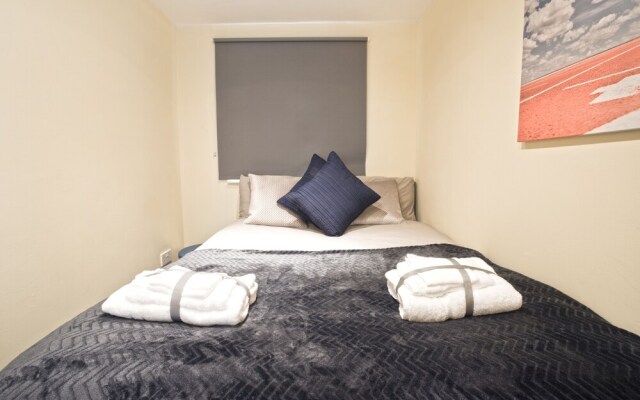 Short Stay Bristol - Church Apartment
