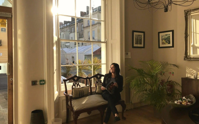 The Regency, Clifton Bristol by Belvilla
