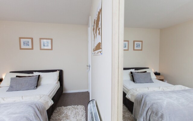 Festival Flat for 4 Overlooking Arthur's Seat