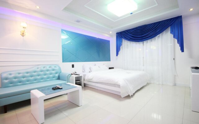 Dom Hotel