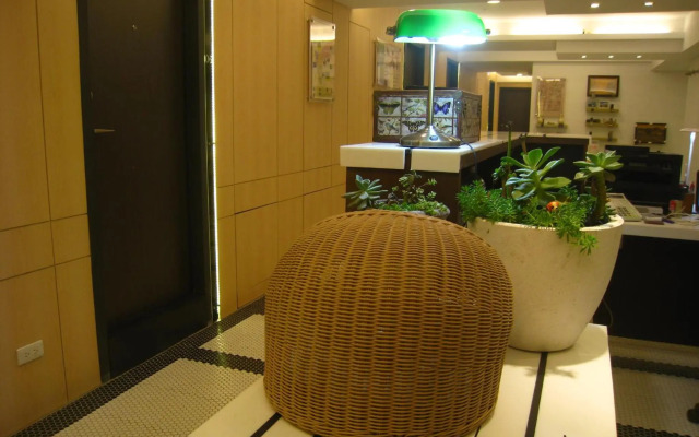 Formosa Boulevard Station Garden Hotel