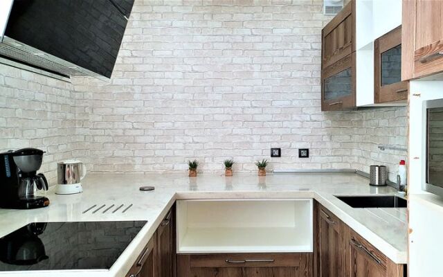 Апартаменты Мегаполис на проспекте Революции