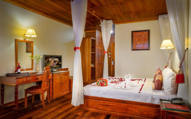 Ta Prohm Hotel & Spa