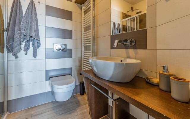 Nice Apartment in Pomer With Wifi and 1 Bedrooms